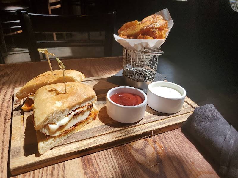 Hearsay Market Square restaurant in Houston - photo 3