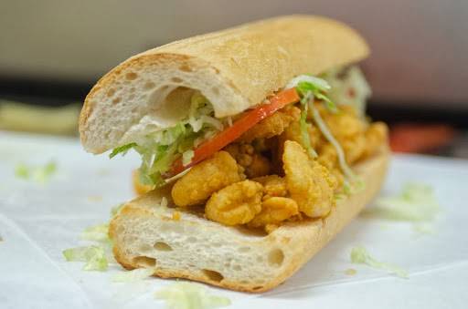 Parkway Bakery & Tavern restaurant in New Orleans - photo 2
