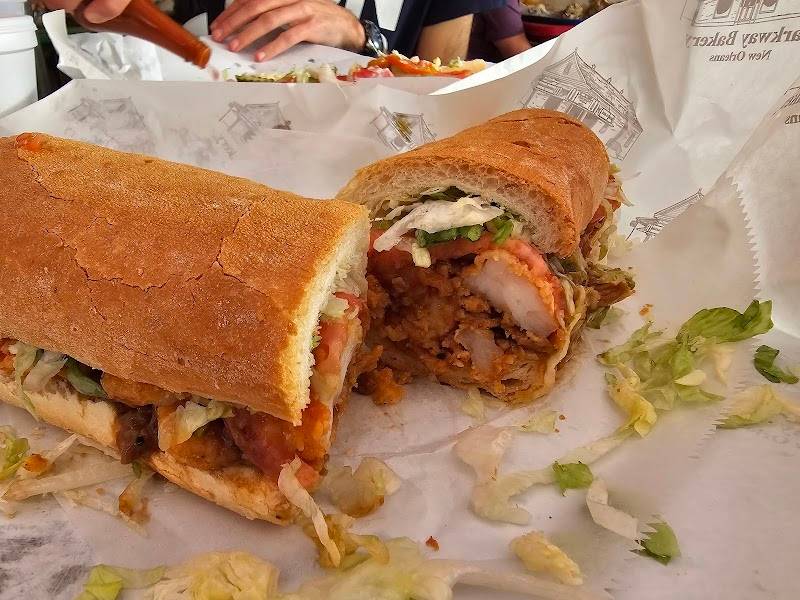 Parkway Bakery & Tavern restaurant in New Orleans - photo 4