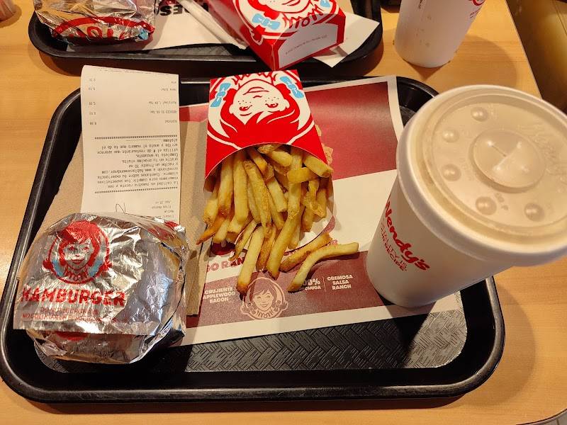 Wendy's restaurant in San Juan - photo 2