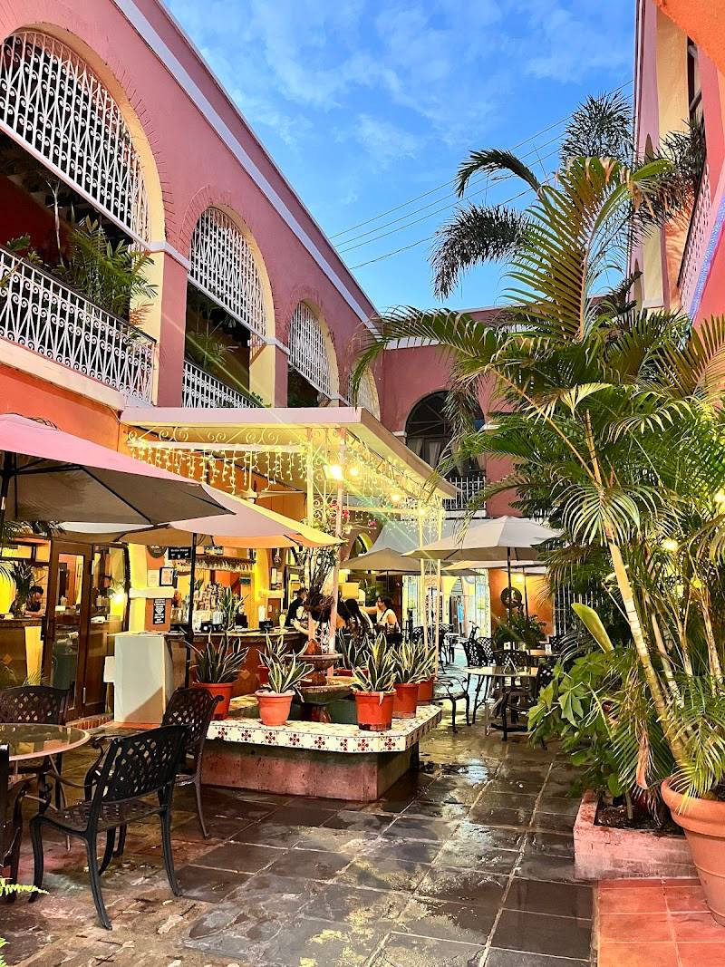 Barrachina restaurant in San Juan - photo 5