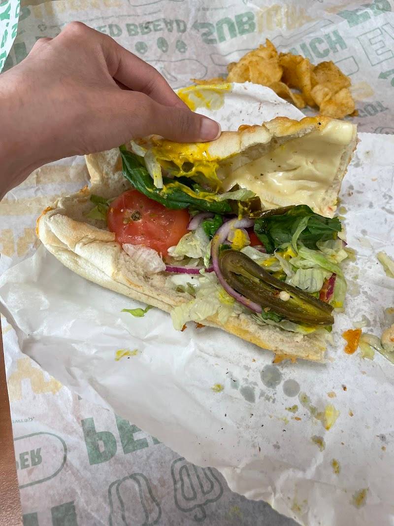Subway restaurant in Islamorada - photo 2