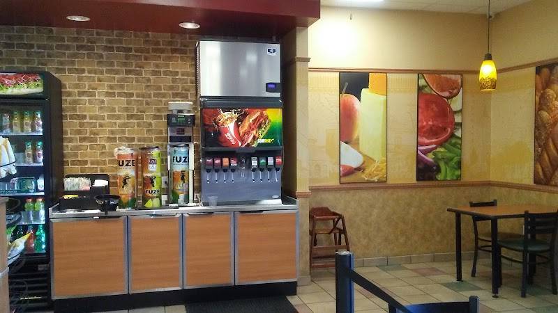 Subway restaurant in Islamorada - photo 4