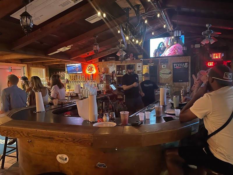 The Whistle Stop Pub restaurant in Islamorada - photo 3