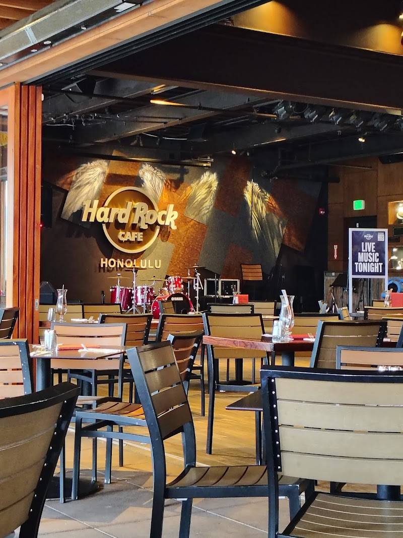 Hard Rock Cafe restaurant in Honolulu - photo 5