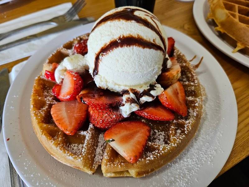 Eggs 'n Things Saratoga restaurant in Honolulu - photo 3