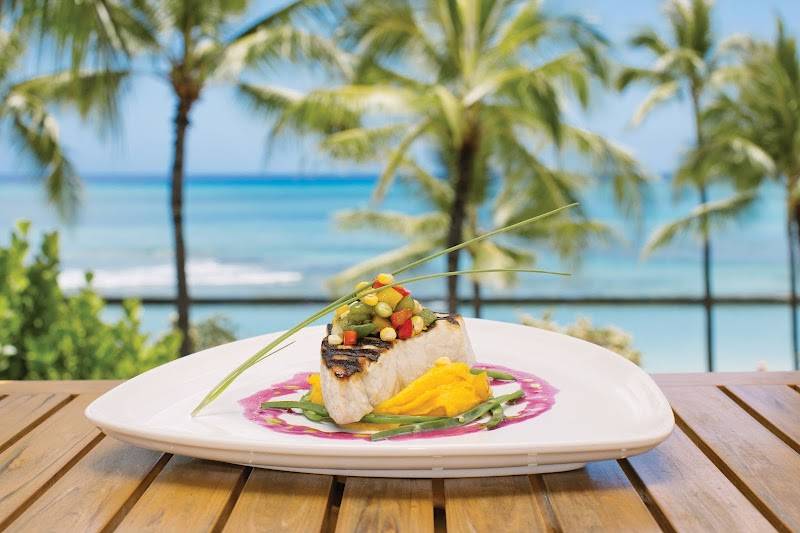 Tikis Grill & Bar restaurant in Honolulu - photo 2