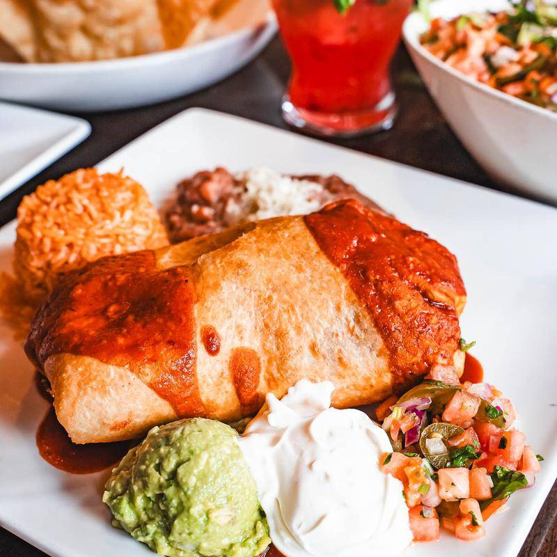 Ernesto's Mexican Food restaurant in Sacramento - photo 4