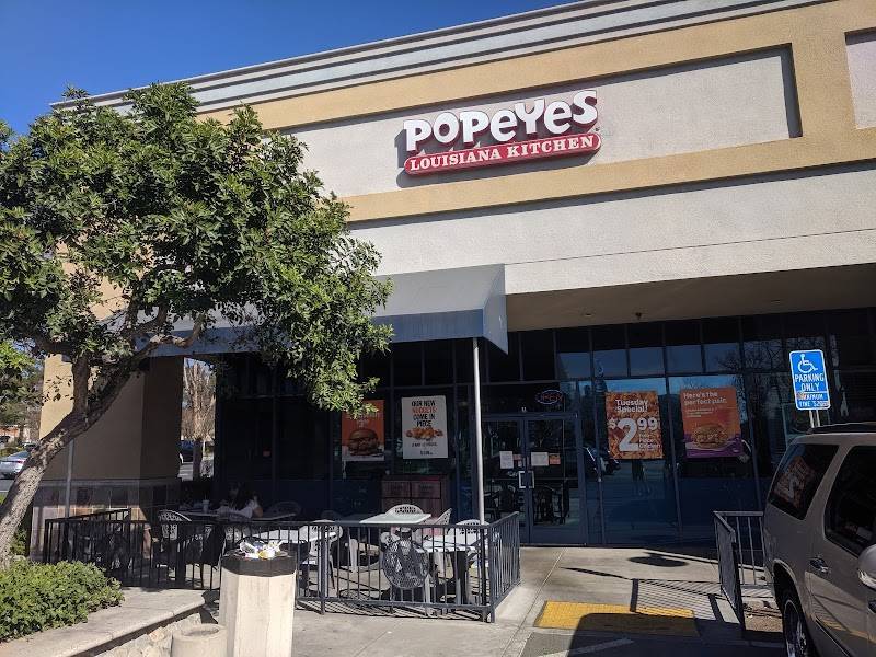 Popeyes Louisiana Kitchen restaurant in Rancho Cucamonga - photo 5