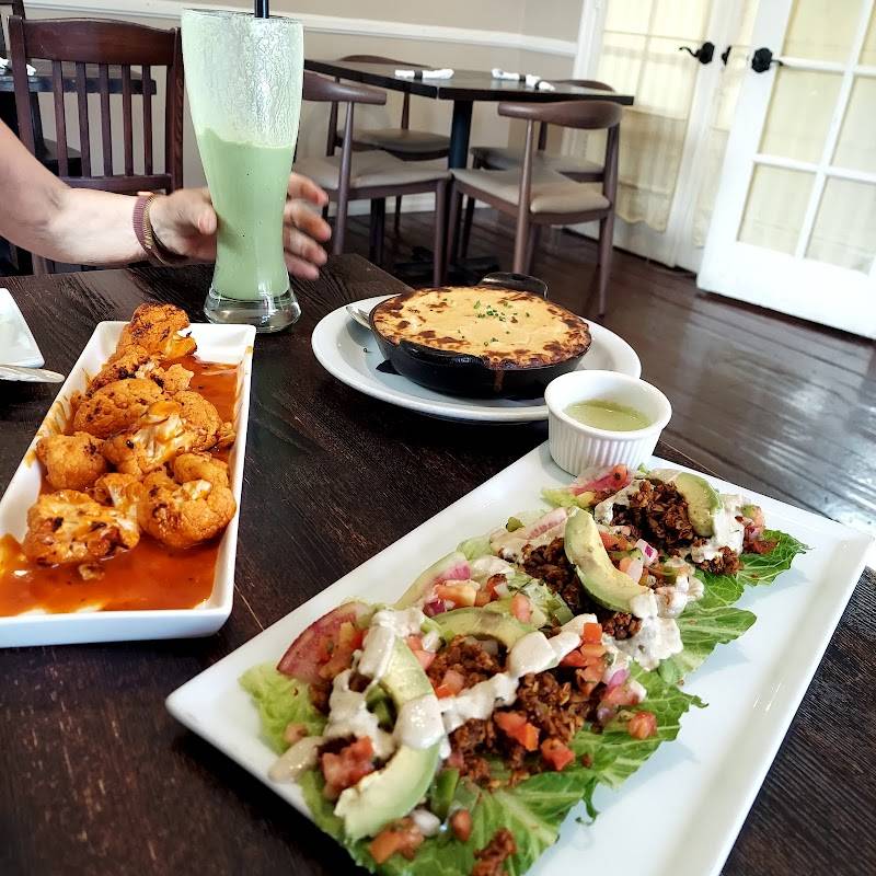 SunCafe Organic restaurant in Los Angeles - photo 4