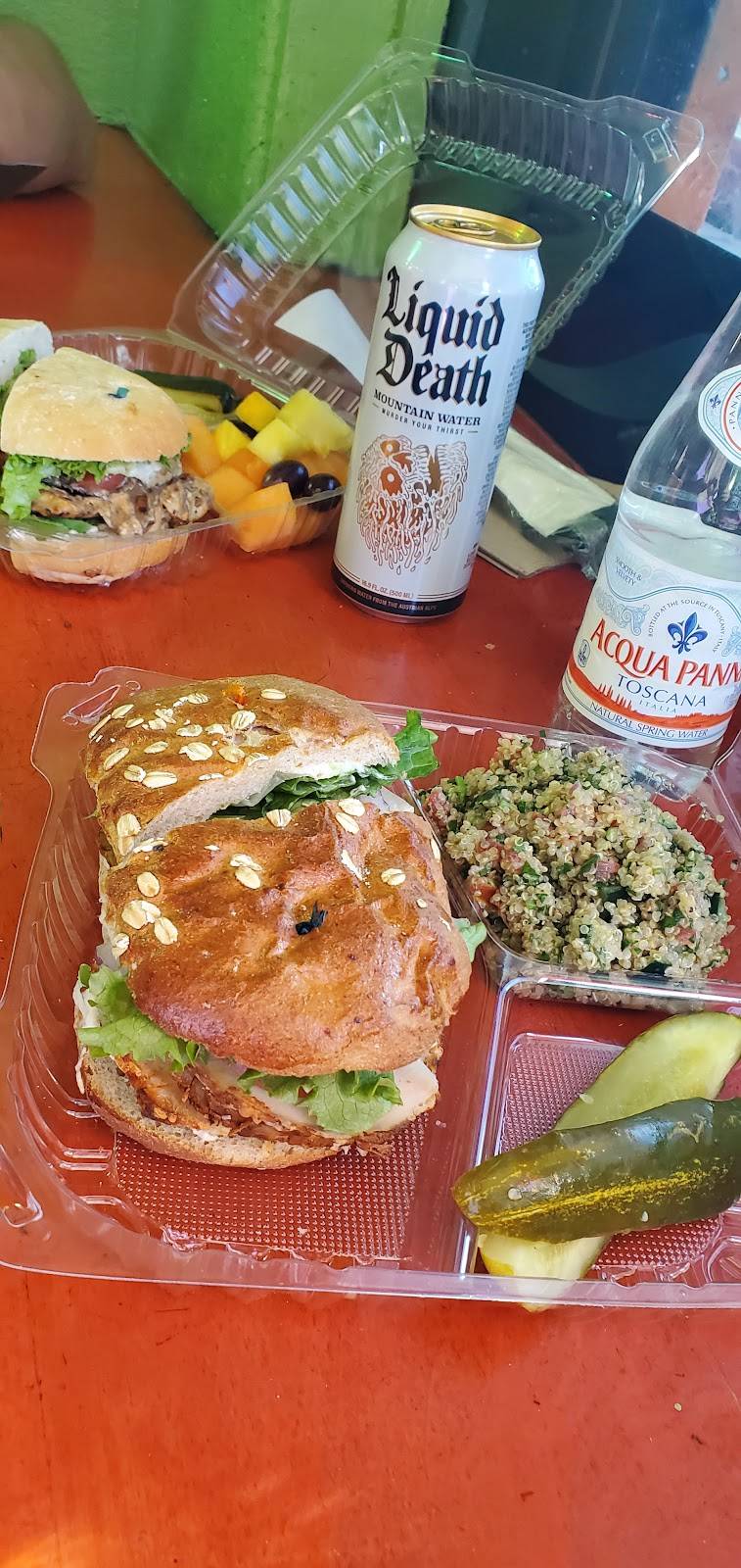 Healthyca Foods restaurant in Los Angeles - photo 5