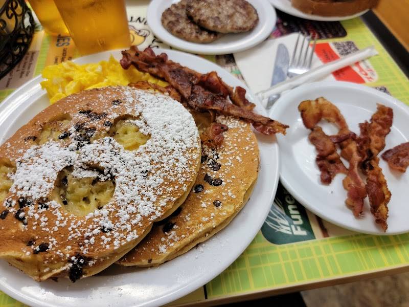 The Dor-Stop Restaurant restaurant in Pittsburgh - photo 2