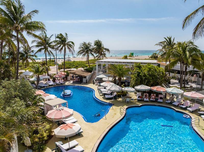 The Savoy Hotel & Beach Club ~ Miami Beach restaurant in Miami Beach - photo 3