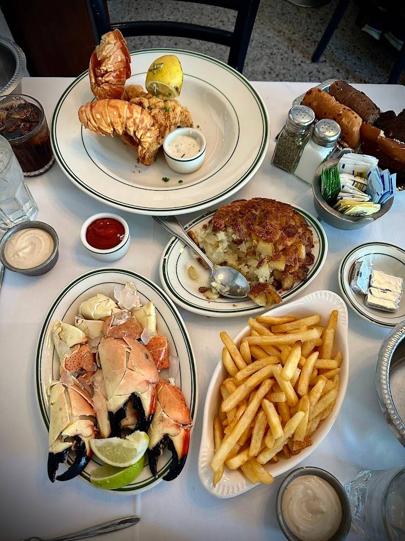 Joe's Stone Crab restaurant in Miami Beach - photo 4