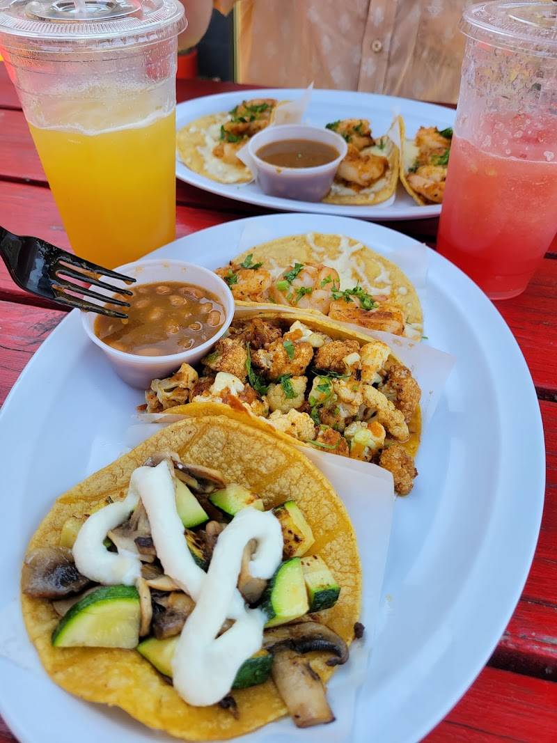Mexicali Taco & Co. restaurant in Los Angeles - photo 4