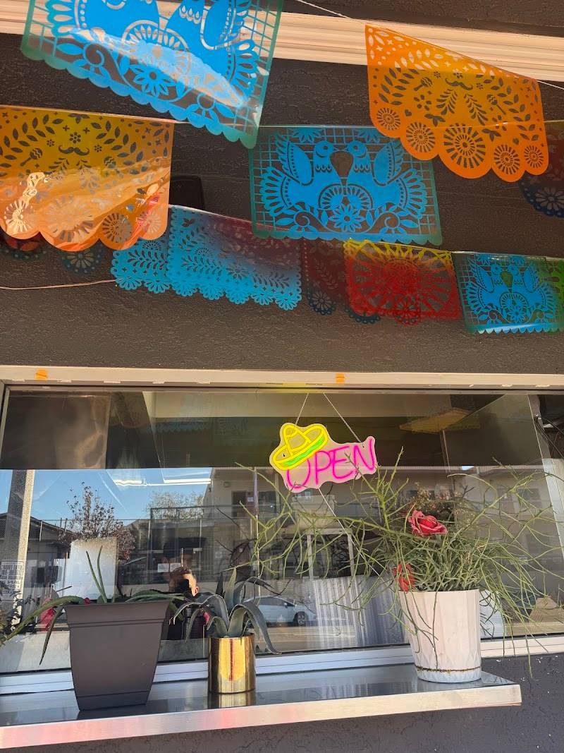 Mexicali Taco & Co. restaurant in Los Angeles - photo 5