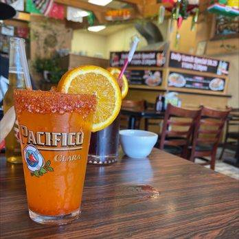 Mi Tierra restaurant in Salinas - photo 3