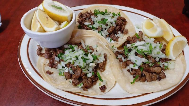 Mi Tierra restaurant in Salinas - photo 4