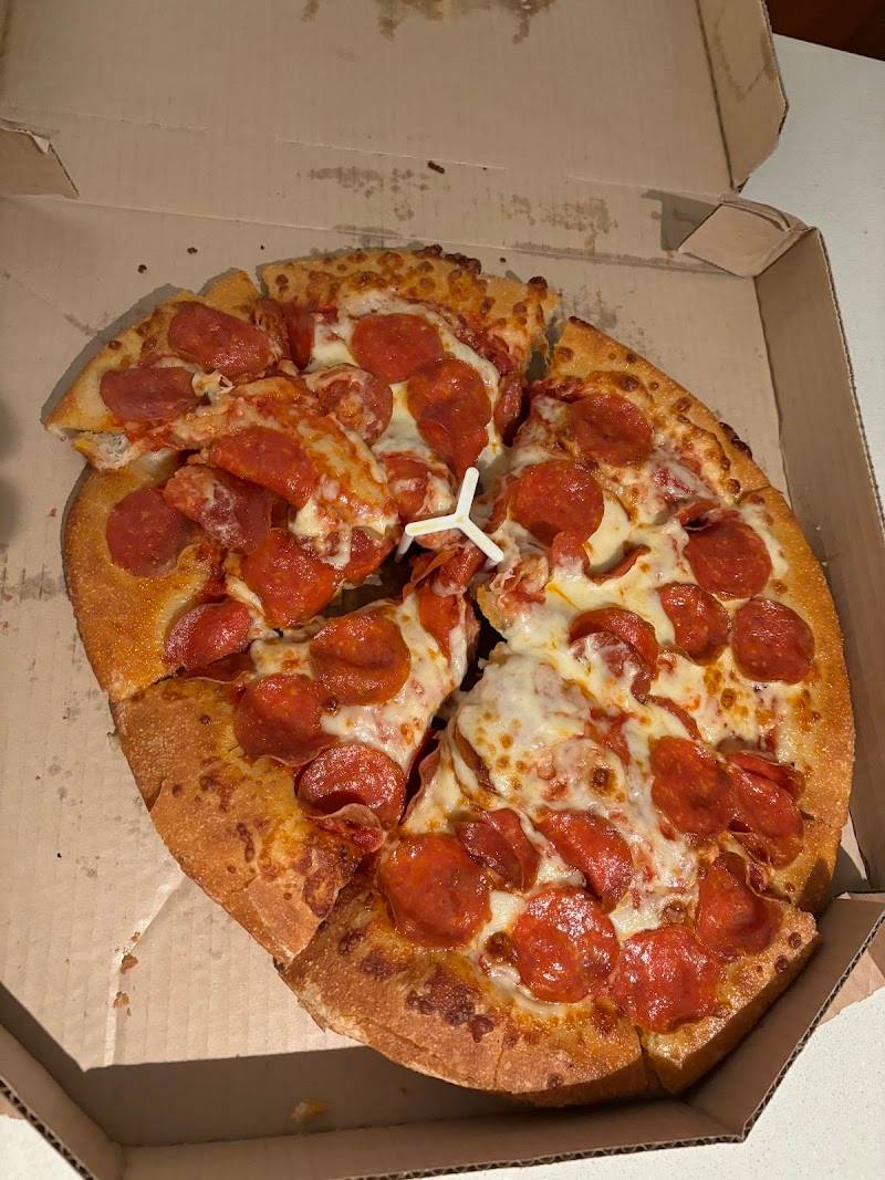 Pizza Hut restaurant in Miami Beach - photo 3