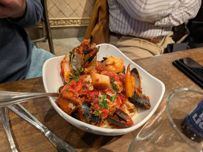 Massimino's restaurant in Boston - photo 3