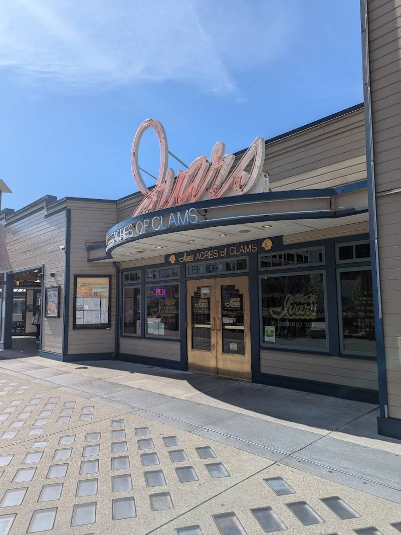 Ivar's Acres of Clams restaurant in Seattle - photo 2