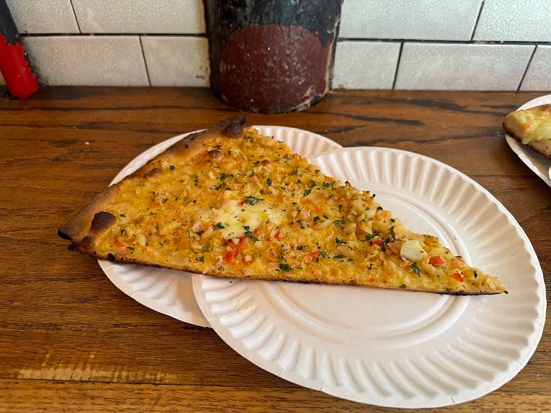 Artichoke Basille's Pizza restaurant in New York - photo 4