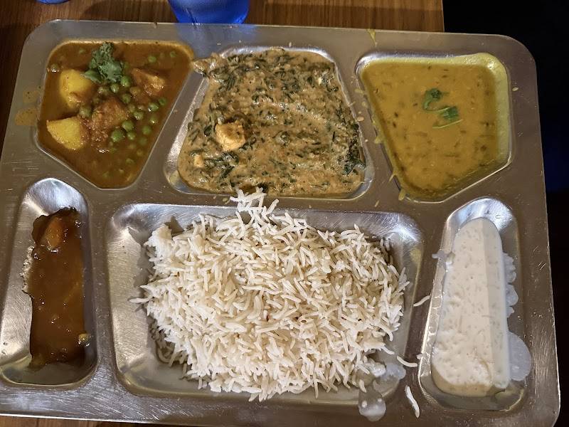 Kamana Kitchen restaurant in Hilo - photo 3