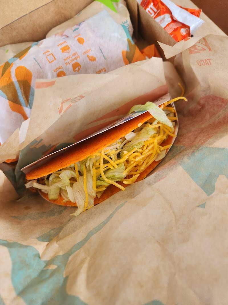 Taco Bell / KFC restaurant in San Antonio - photo 4