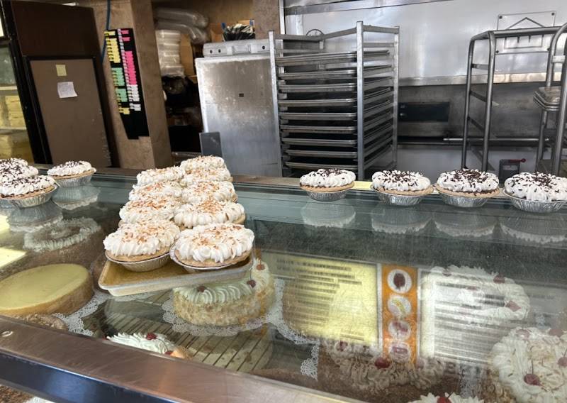 House of Pies Restaurant & Bakery restaurant in Houston - photo 4