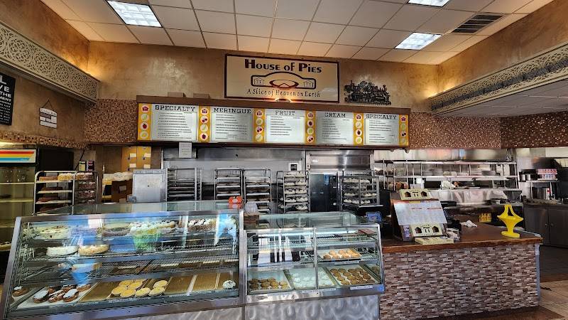 House of Pies Restaurant & Bakery restaurant in Houston - photo 5
