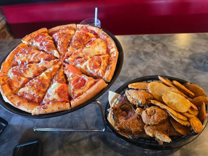 Shakey's Pizza Parlor restaurant in Los Angeles - photo 3