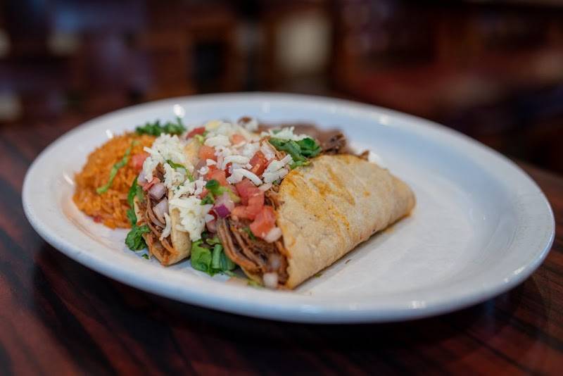 The Mexican Village Restaurant restaurant in Los Angeles - photo 2