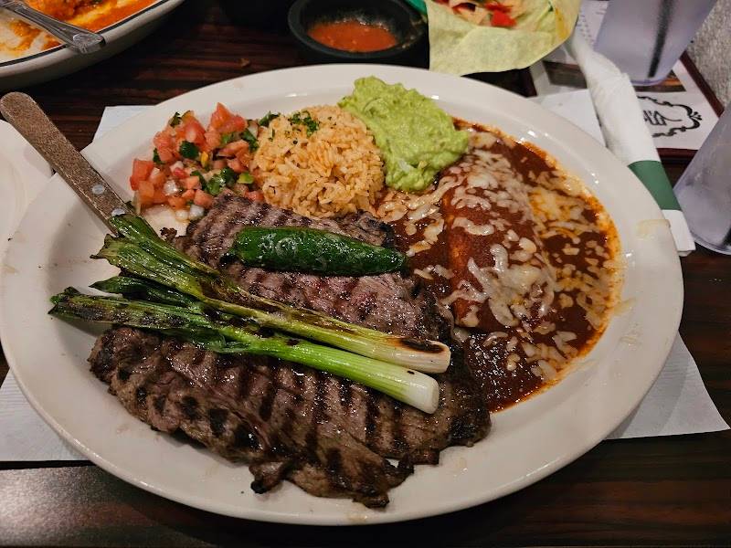 The Mexican Village Restaurant restaurant in Los Angeles - photo 5