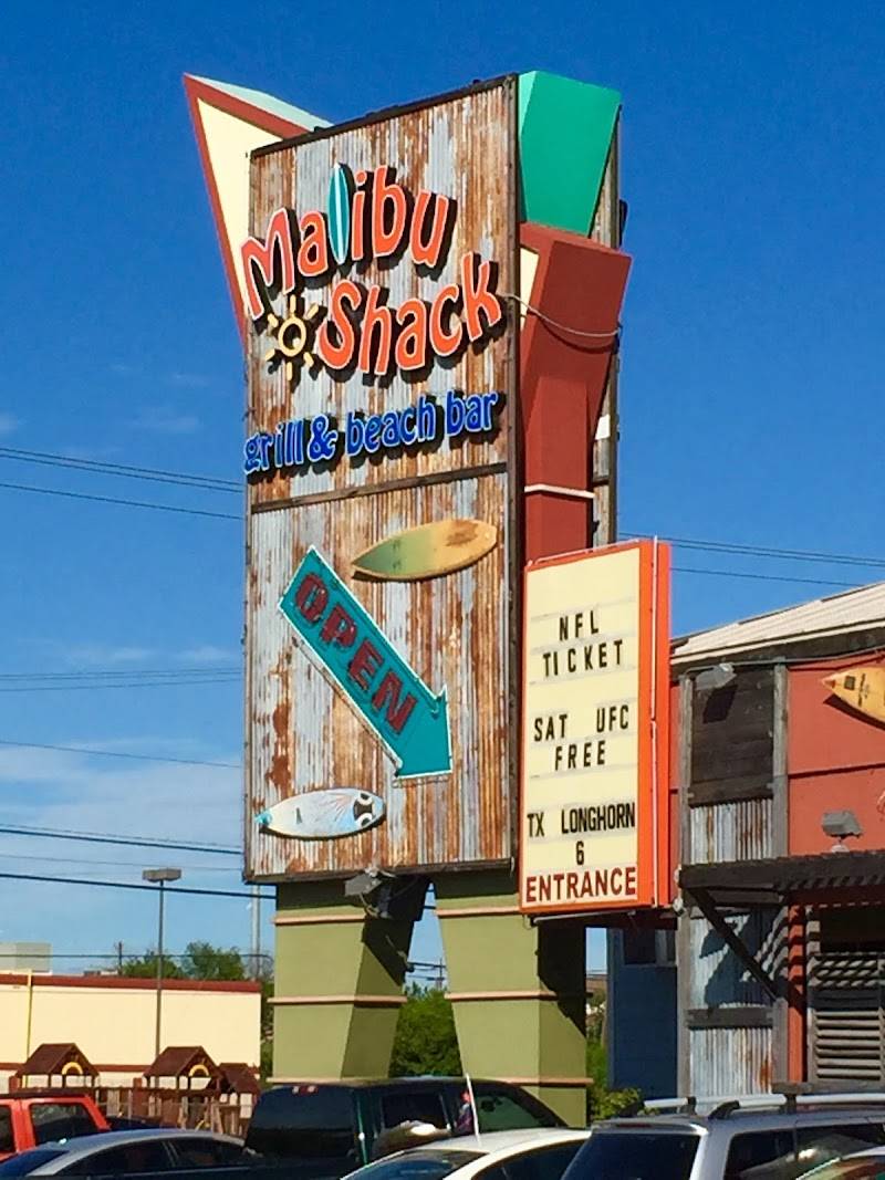 Malibu Shack Grill & Beach Bar restaurant in San Antonio - photo 3