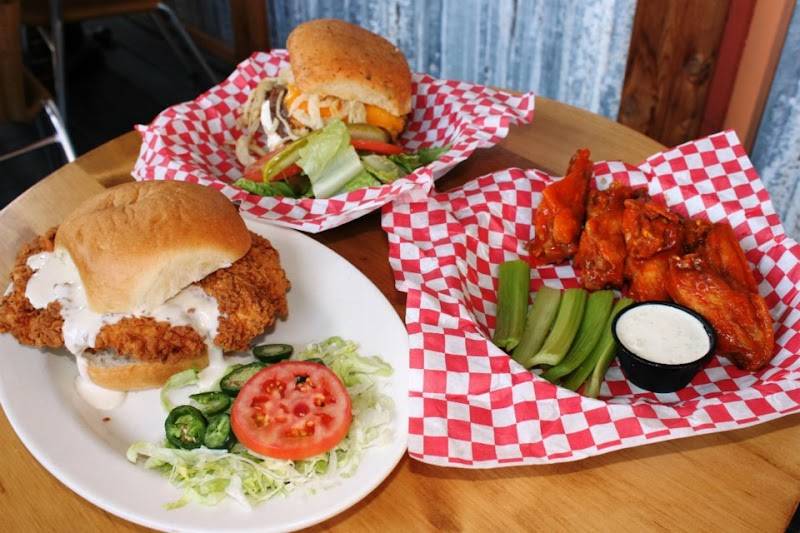 Malibu Shack Grill & Beach Bar restaurant in San Antonio - photo 5