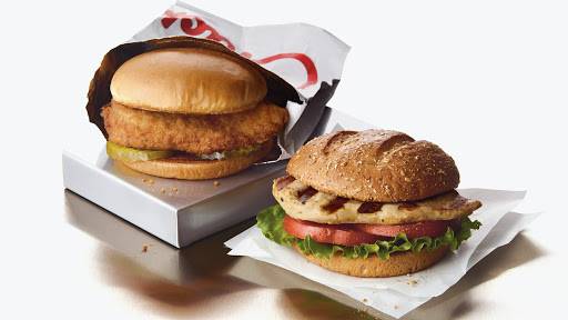 Chick-fil-A restaurant in Albuquerque - photo 2