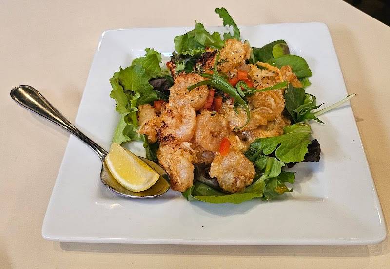 Uncle Bo's Pupu Bar & Grill restaurant in Honolulu - photo 3