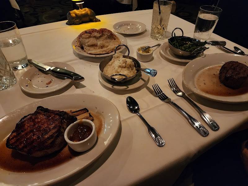 Morton's The Steakhouse restaurant in West Palm Beach - photo 3