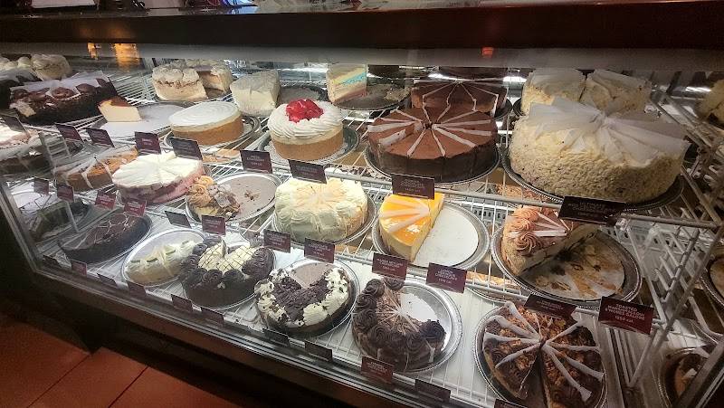 The Cheesecake Factory restaurant in West Palm Beach - photo 3