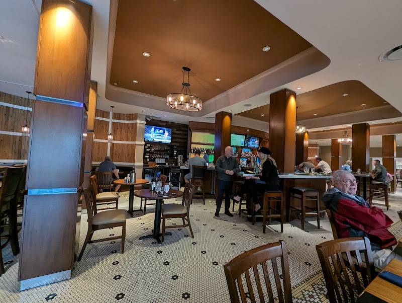 Bistro Ten Zero One restaurant in West Palm Beach - photo 3