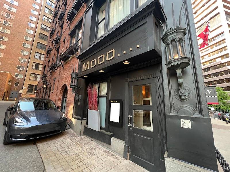 Mooo.... Beacon Hill restaurant in Boston - photo 5