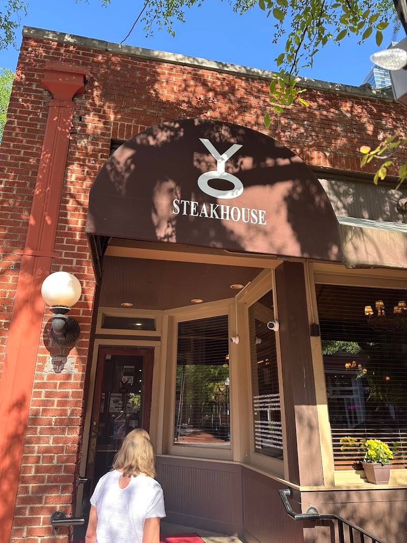 Y.O. Ranch Steakhouse restaurant in Dallas - photo 5