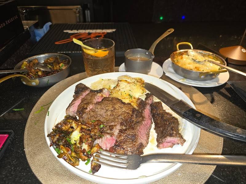 Dakota's Steakhouse restaurant in Dallas - photo 3