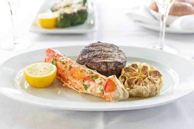 Truluck's Ocean's Finest Seafood and Crab restaurant in Dallas - photo 2
