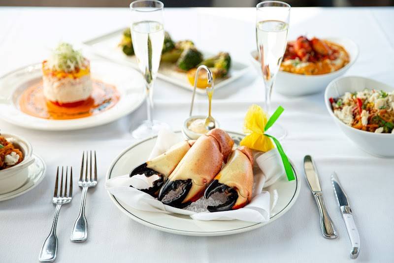 Truluck's Ocean's Finest Seafood and Crab restaurant in Dallas - photo 5