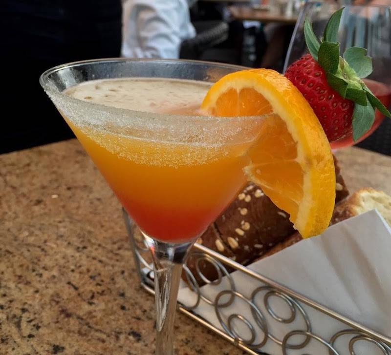 The Cheesecake Factory restaurant in San Francisco - photo 3