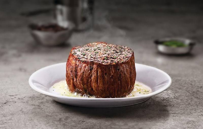 Ruth's Chris Steak House restaurant in Coral Gables - photo 2