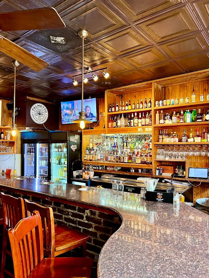 Hyman's Seafood