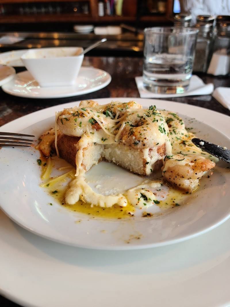 Hyman's Seafood restaurant in Charleston - photo 5
