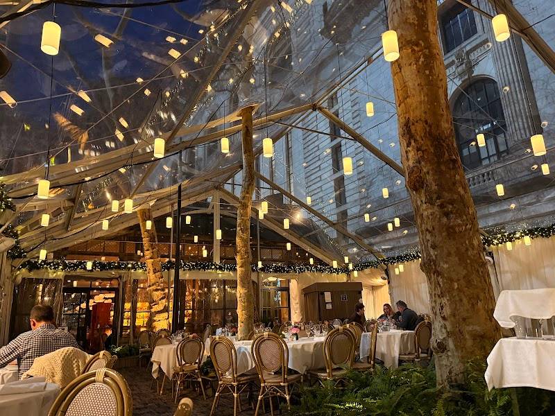 Bryant Park Grill restaurant in New York - photo 2